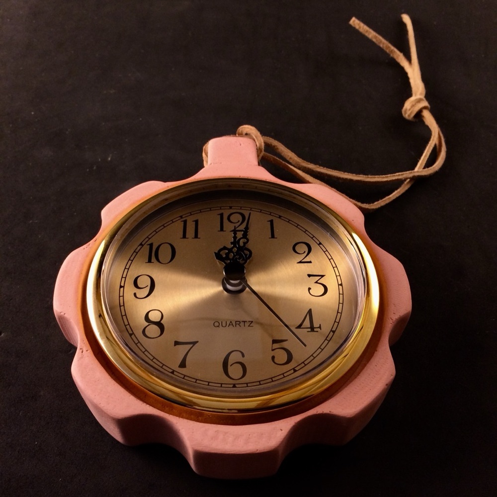 Pink Quartz Wall Rope Clock (Stone)